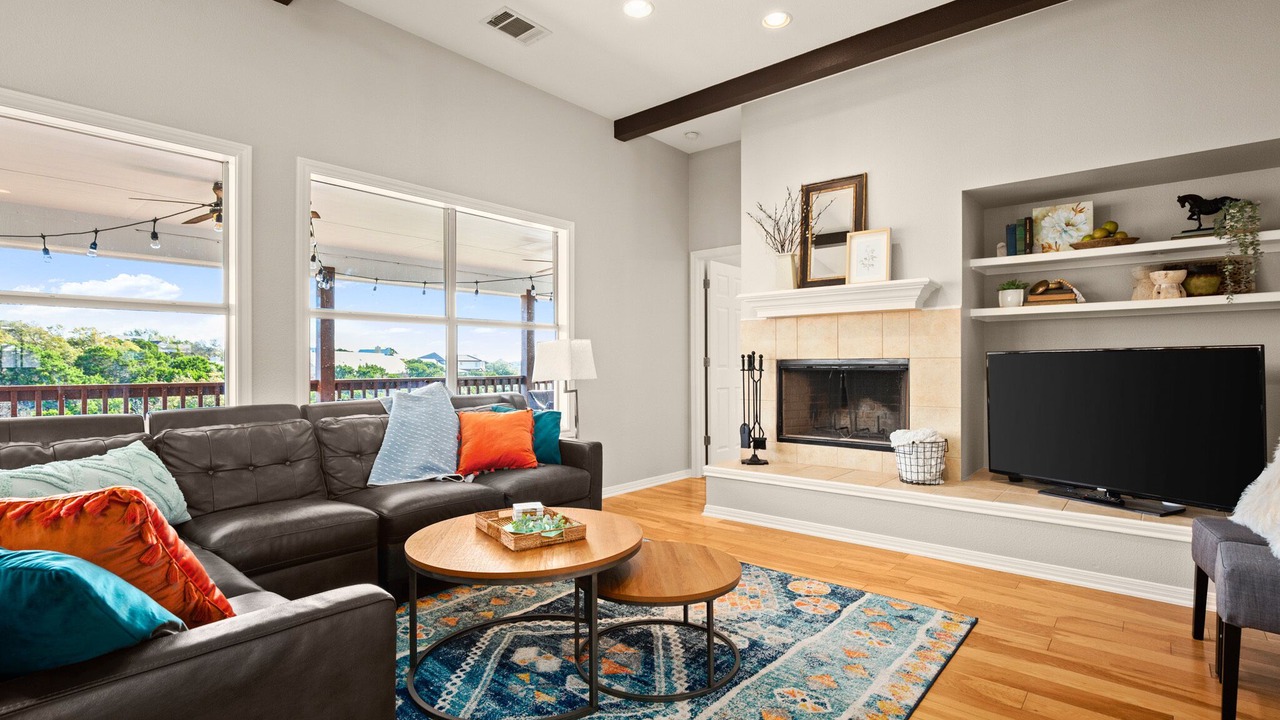 Photo of Livingroom in Point Venture