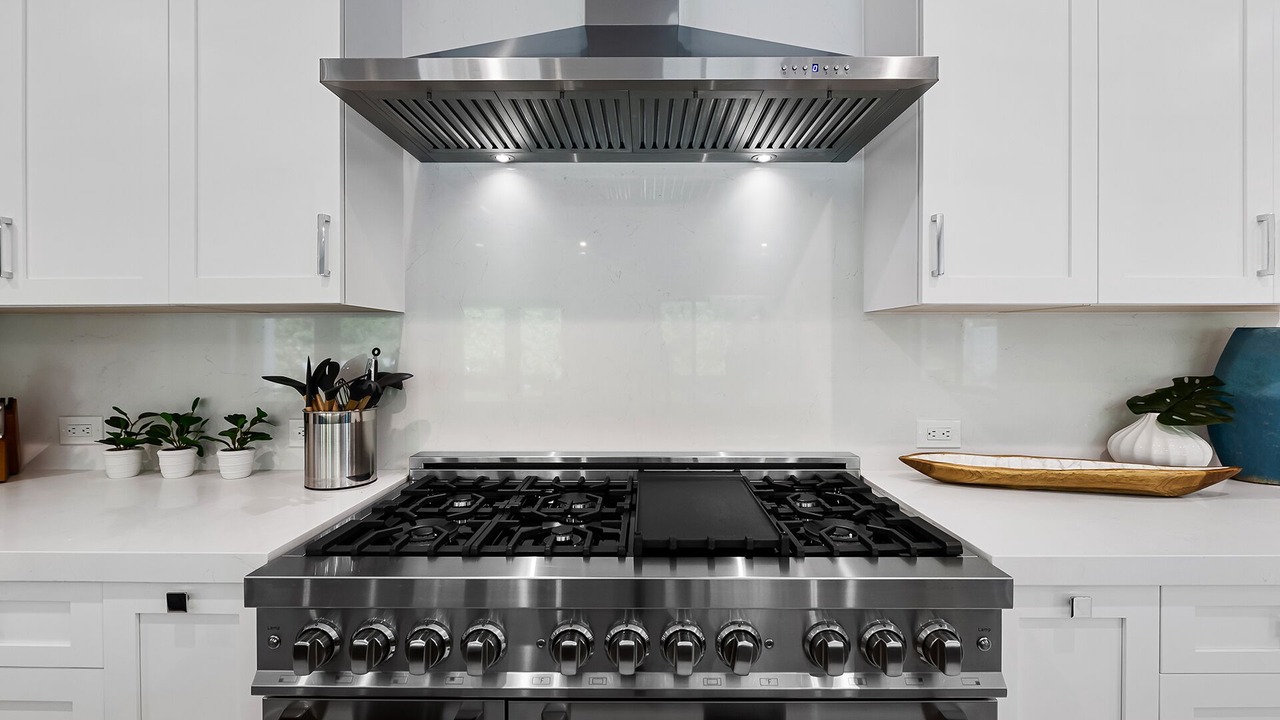 Photo of Kitchen in Harbour Inlet