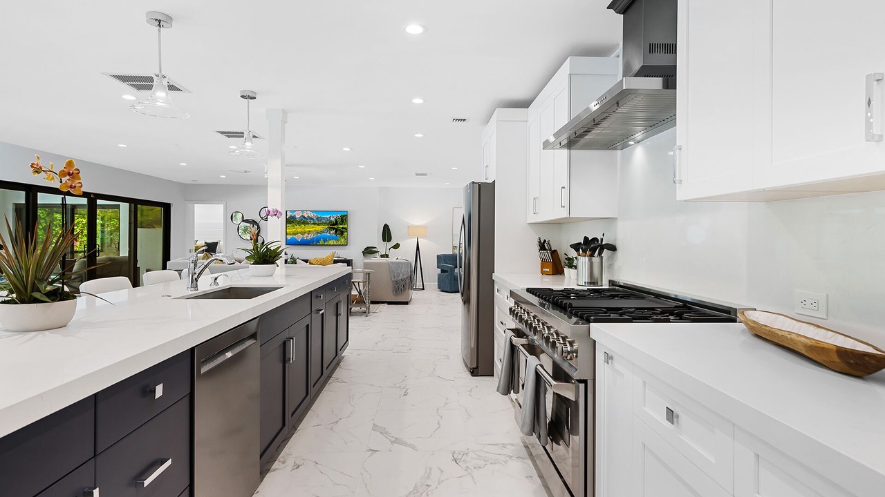 Photo of Kitchen in Harbour Inlet