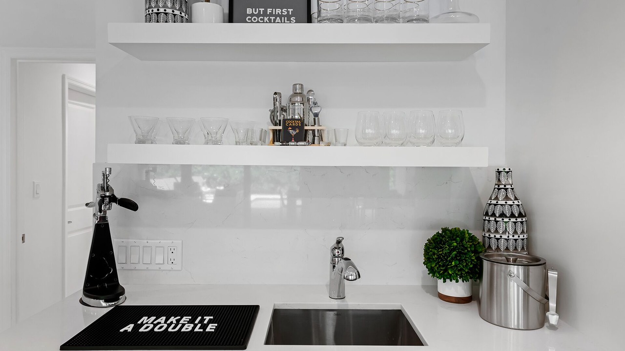 Photo of Kitchen in Harbour Inlet