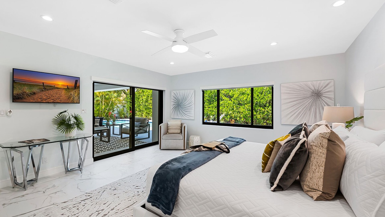 Photo of Bedroom in Harbour Inlet