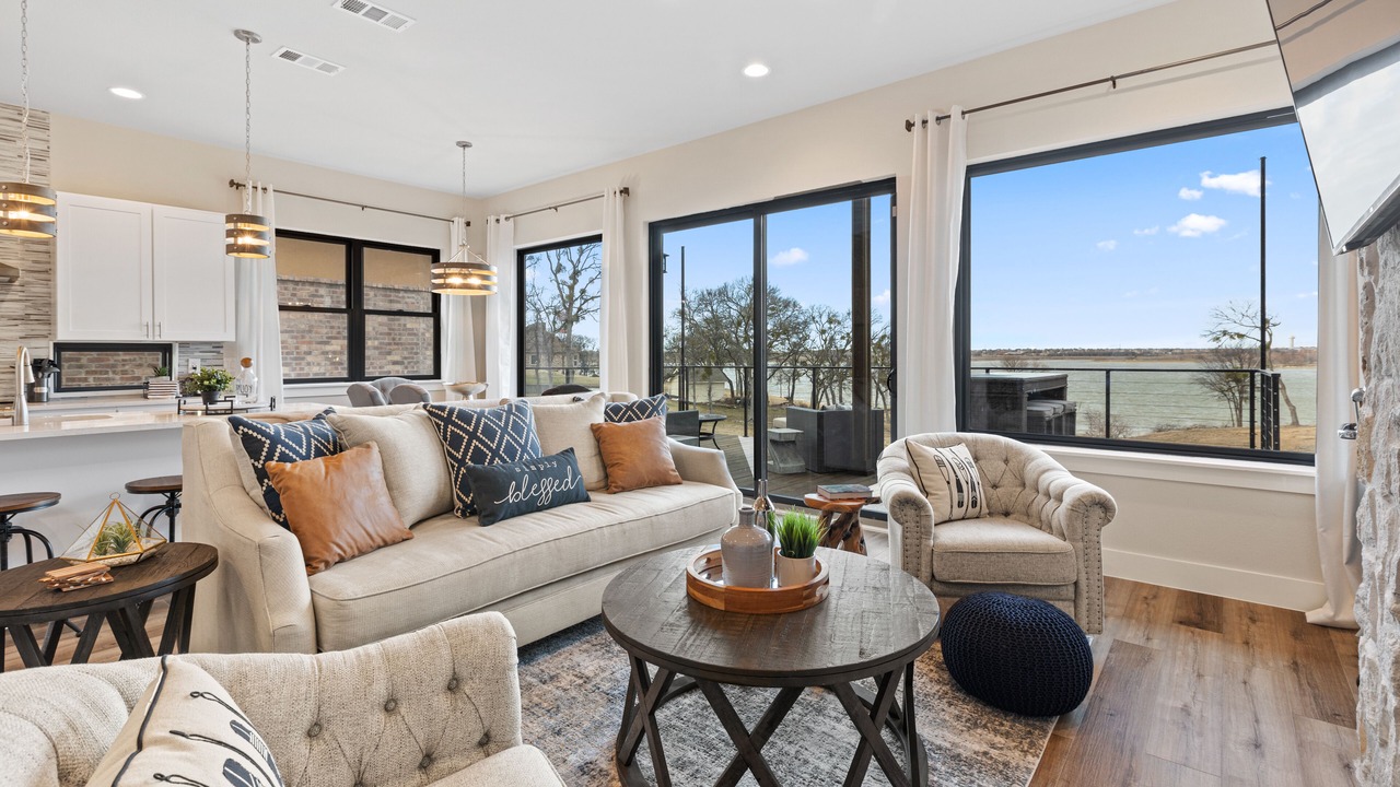 Photo of Livingroom in The Colony