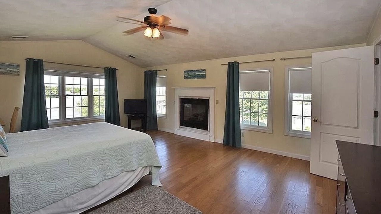 Photo of Bedroom in Eastward Look