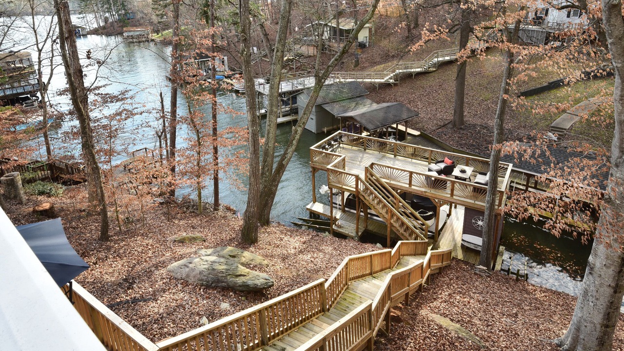 Photo of Patio Balcony in Albemarle
