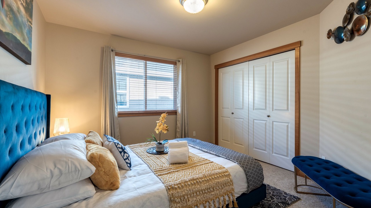 Photo of Bedroom in North Creek