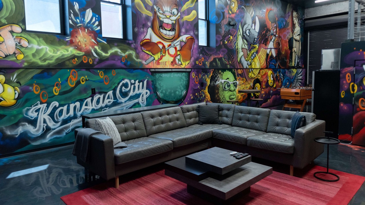 Photo of Bedroom in Crossroads Arts District