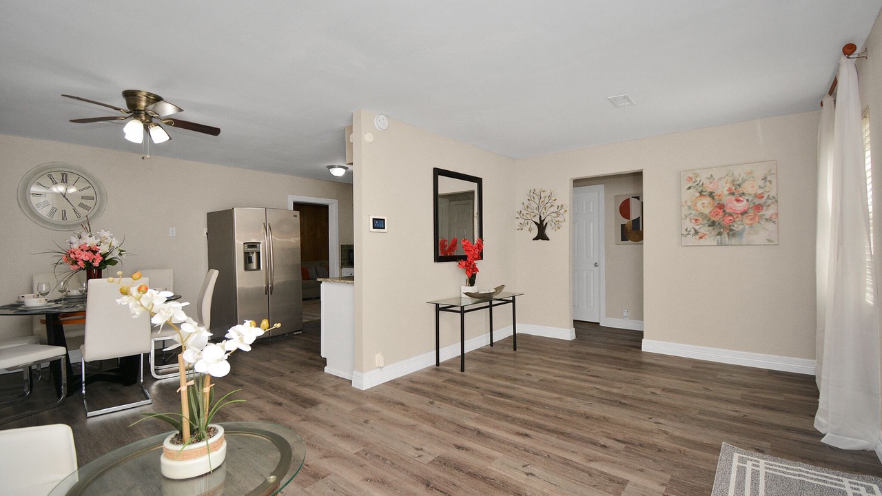 Photo of Livingroom in Texas City