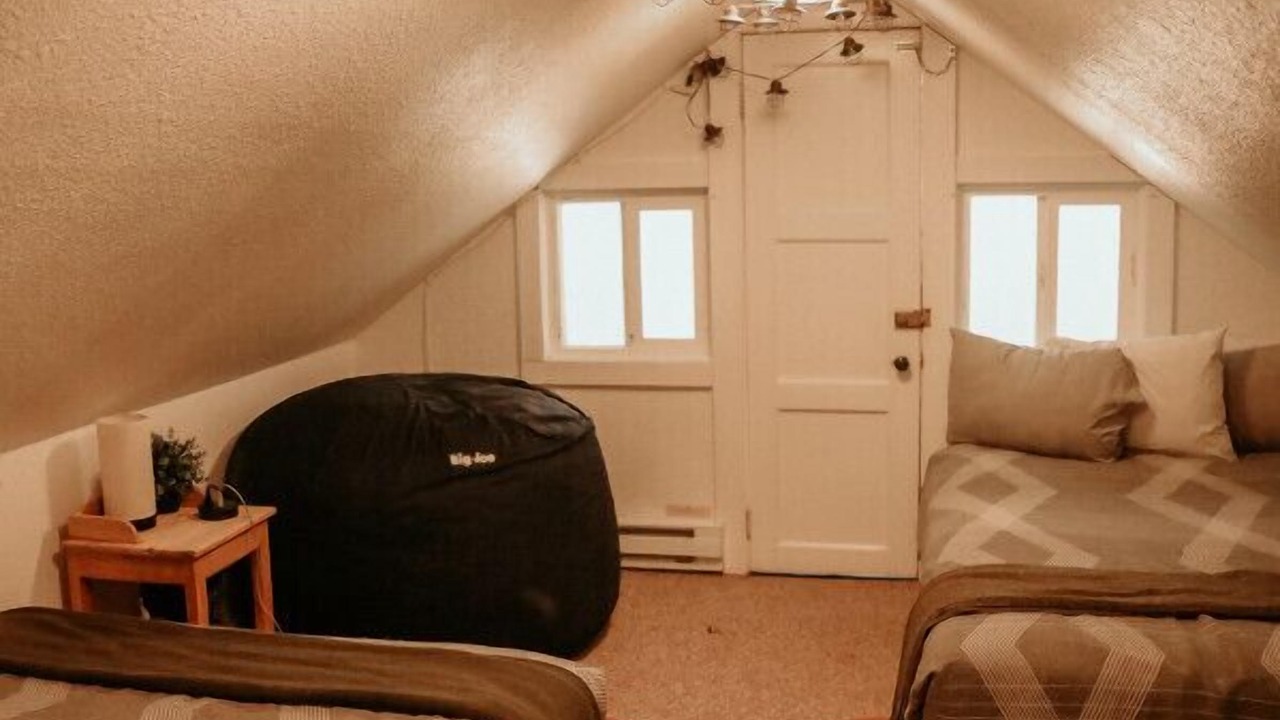 Photo of Bedroom in Drake