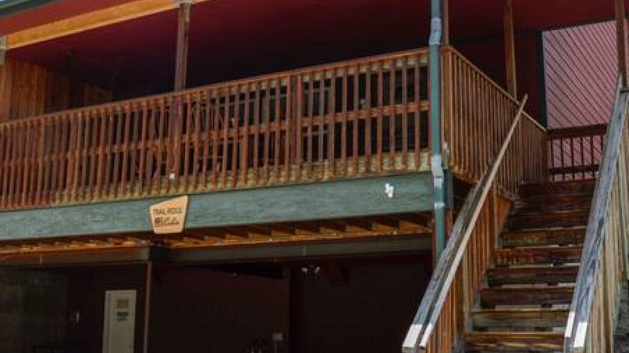 Photo of Outdoor in Drake