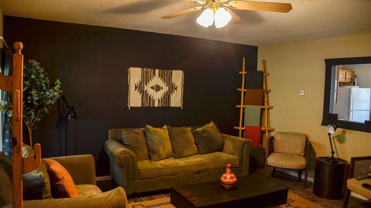 Photo of Livingroom in Drake