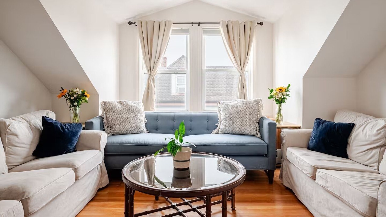 Photo of Livingroom in Salem