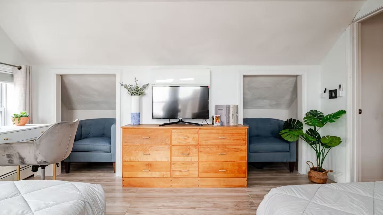 Photo of Bedroom in Salem