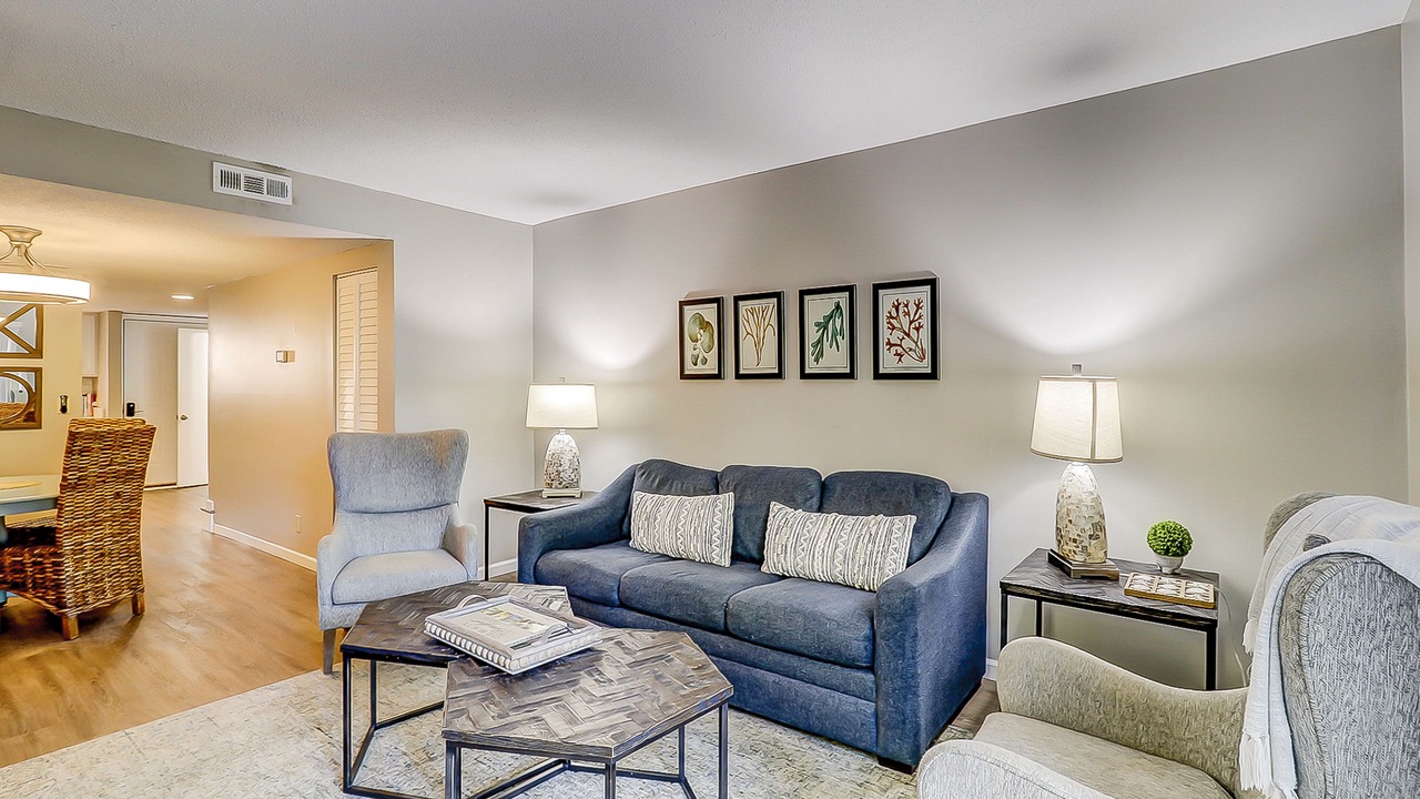 Photo of Livingroom in Folly Field