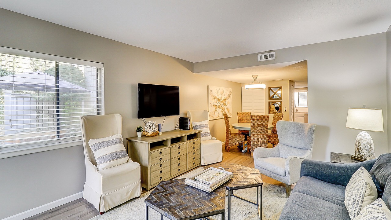 Photo of Livingroom in Folly Field