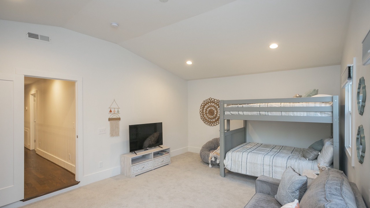 Photo of Bedroom in Mount Juliet