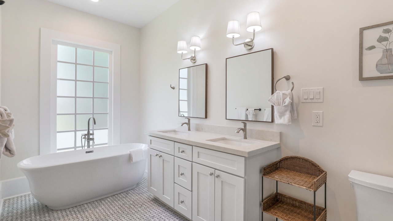 Photo of Bathroom in Touro