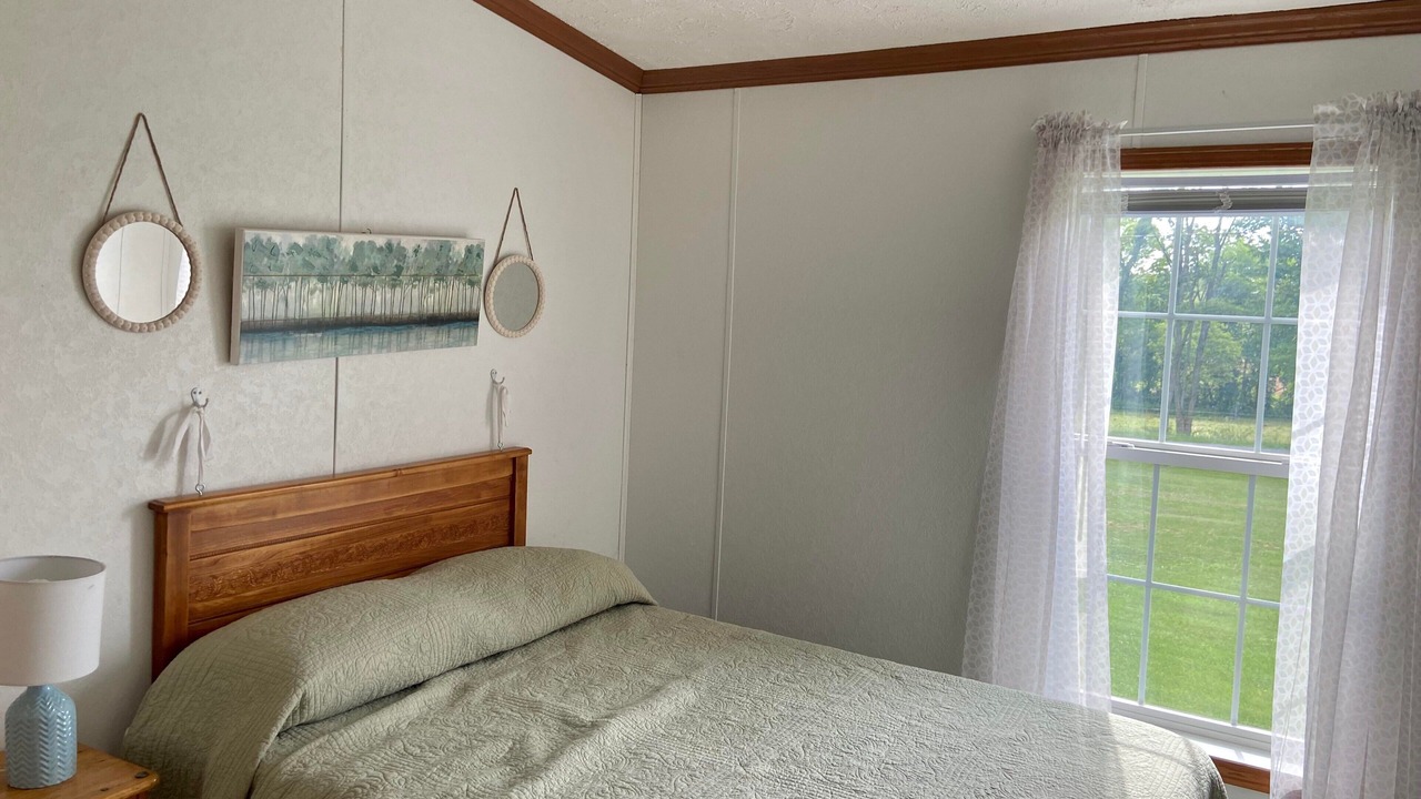 Photo of Bedroom in James Creek