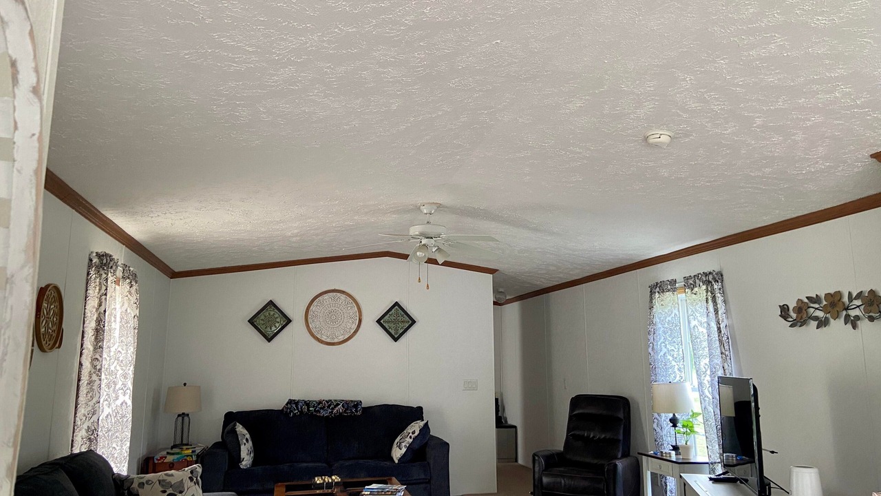 Photo of Livingroom in James Creek