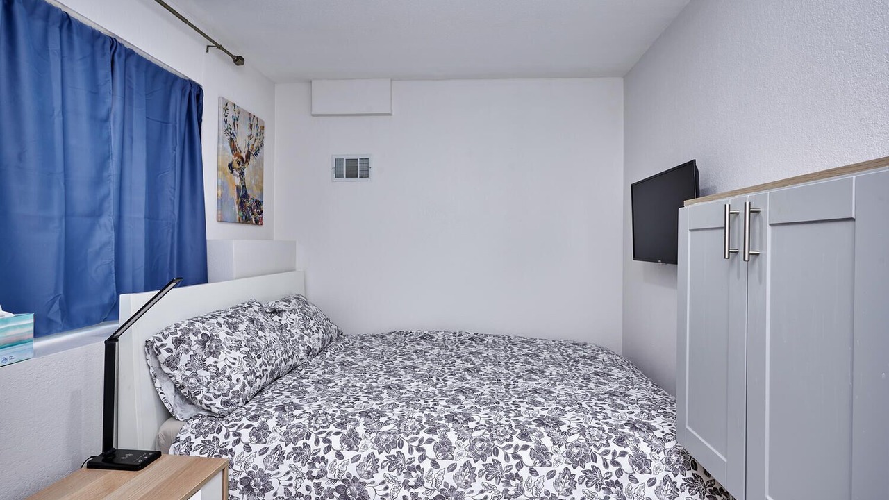 Photo of Bedroom in Aurora