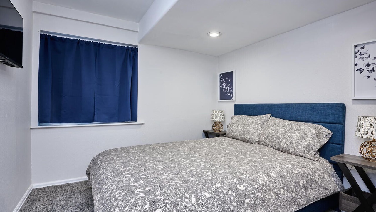 Photo of Bedroom in Aurora