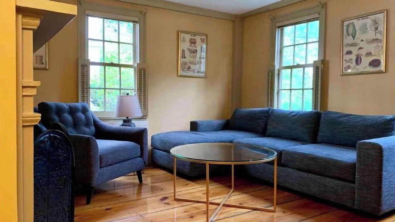 Photo of Livingroom in Northampton
