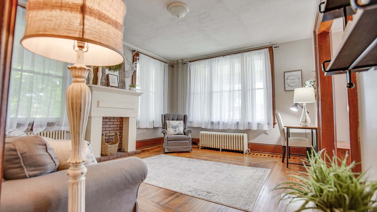 Photo of Bedroom in Leacock-Leola-Bareville