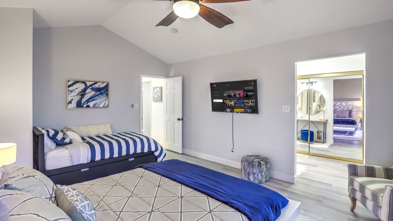 Photo of Bedroom in Canyon Gate