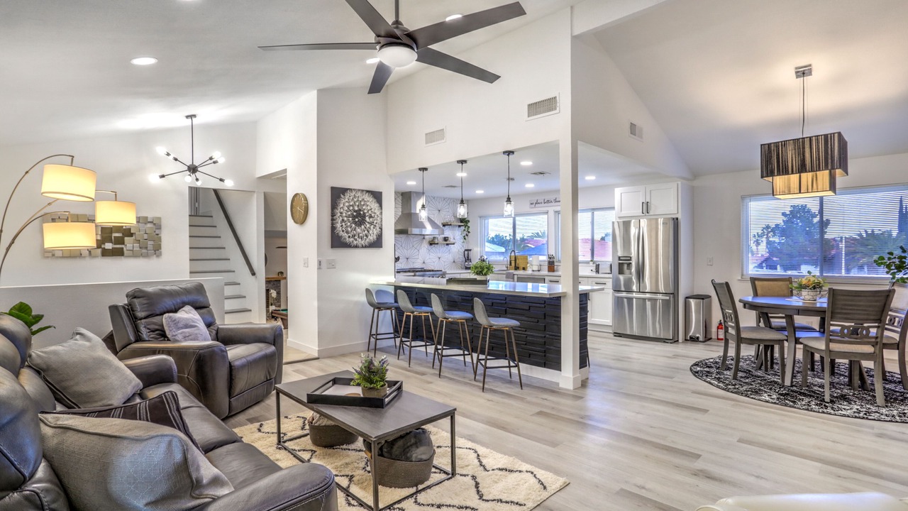 Photo of Livingroom in Canyon Gate