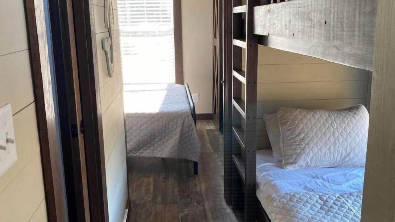 Photo of Bedroom in Lupton City