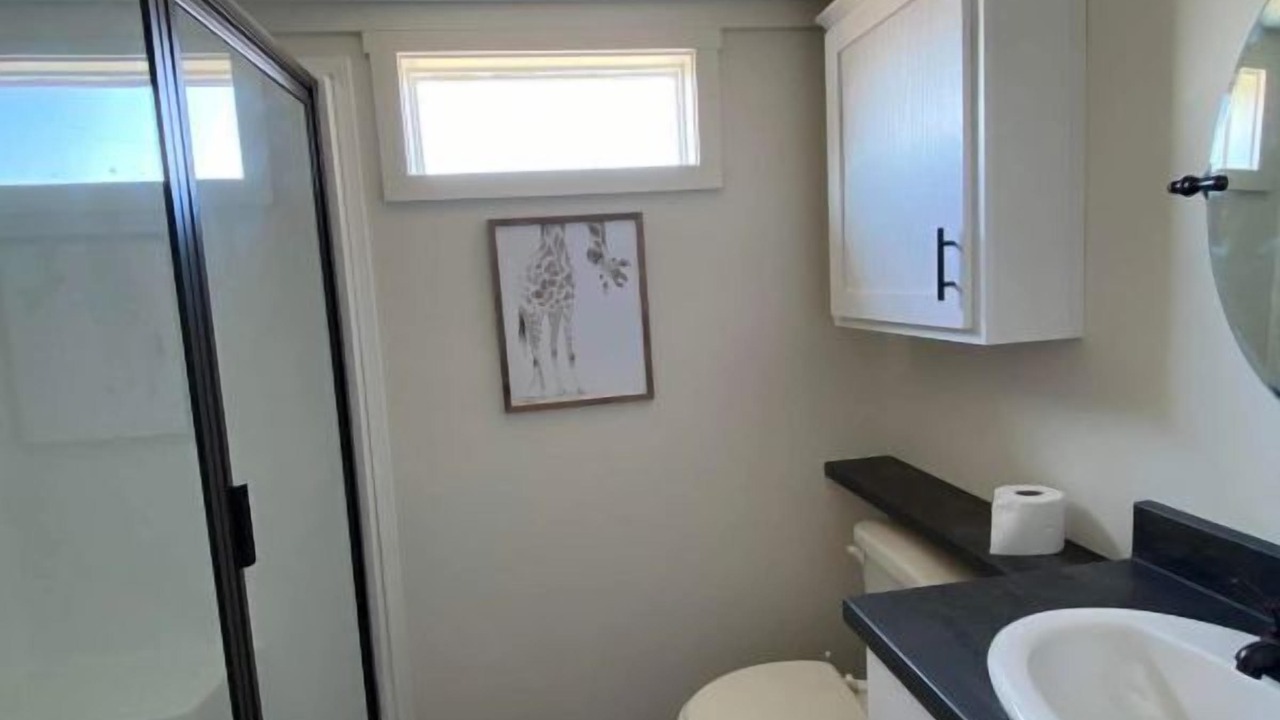 Photo of Bathroom in Lupton City