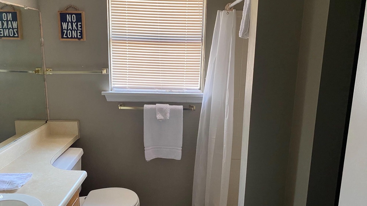 Photo of Bathroom in Lupton City
