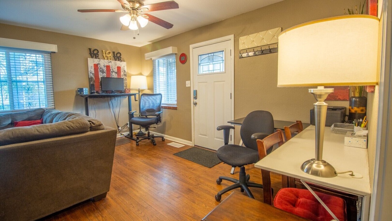 Photo of Livingroom in West Colfax