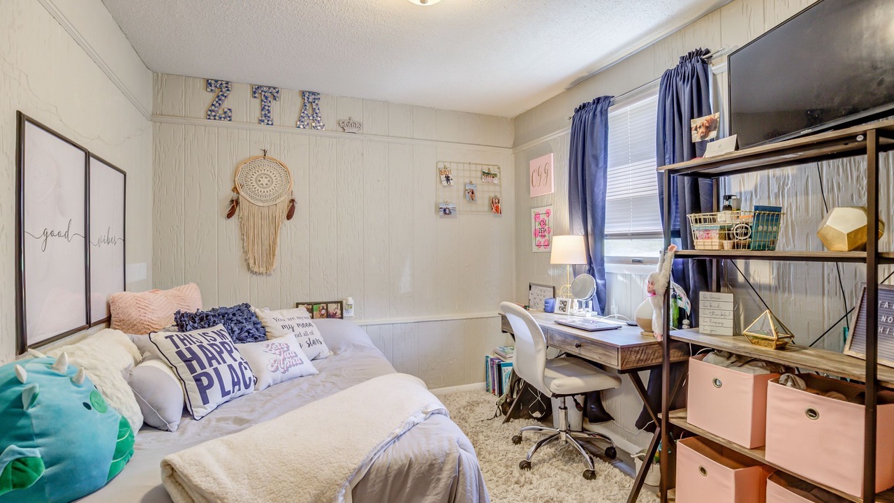 Photo of Bedroom in Oxford