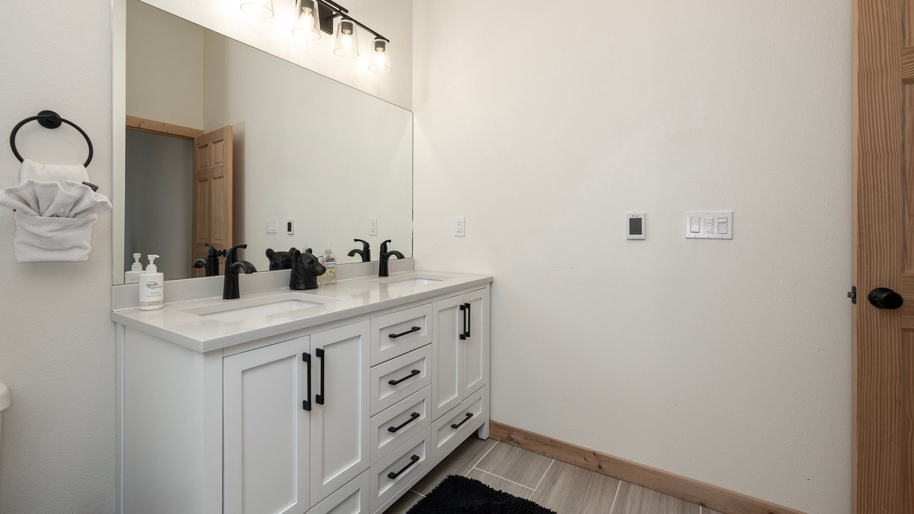 Photo of Bathroom in Grand Lake