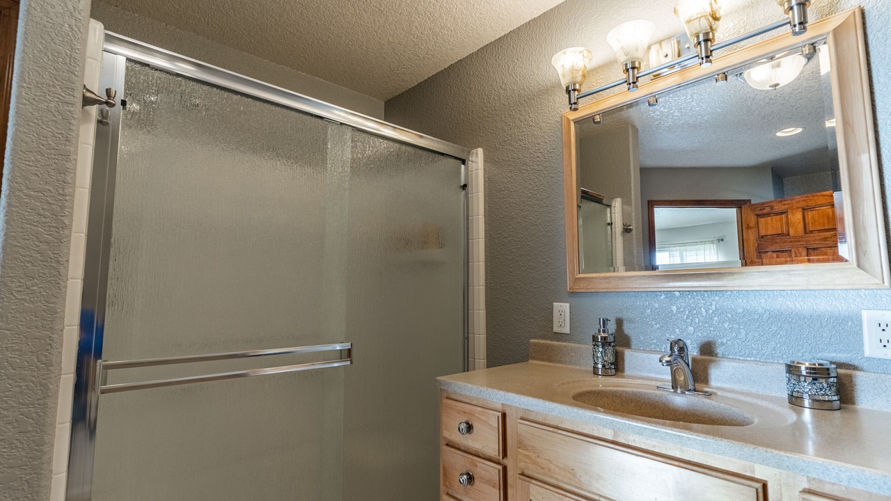 Photo of Bathroom in Canon City