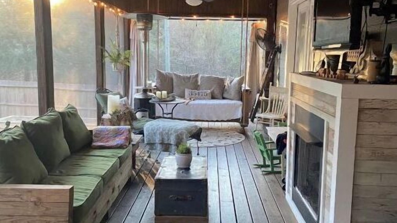 Photo of Livingroom in Northport