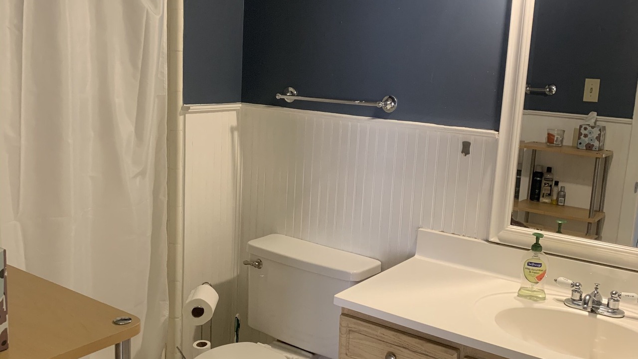 Photo of Bathroom in Hillsboro West End