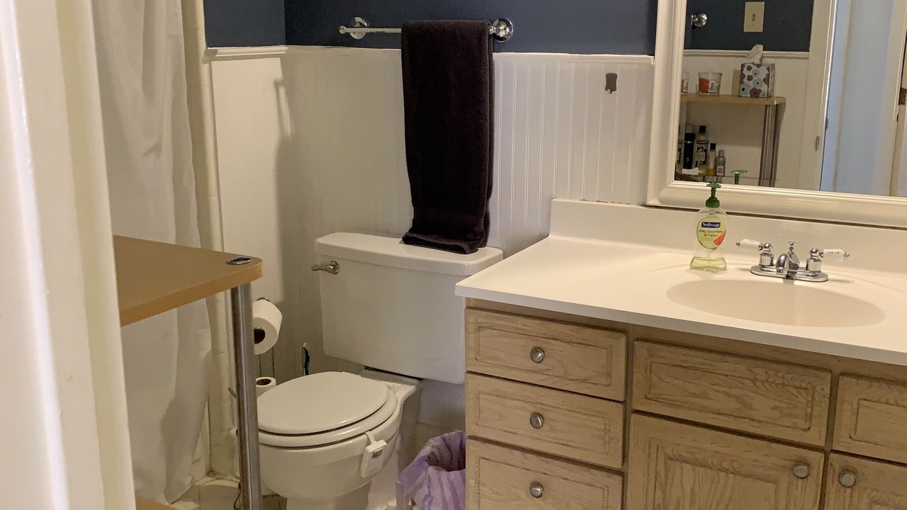 Photo of Bathroom in Hillsboro West End