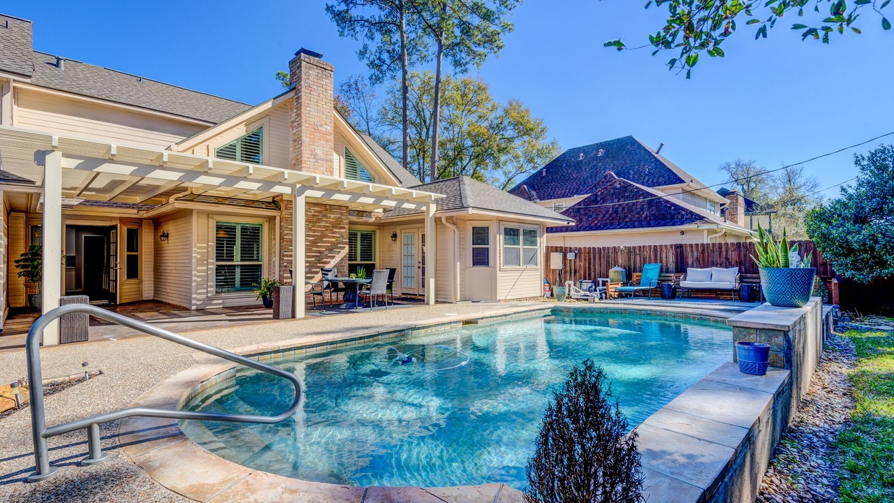 Photo of Outdoor in Wimbledon Falls