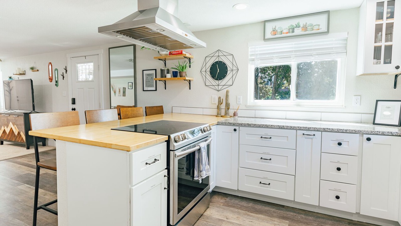 Photo of Kitchen in North Central Westminster