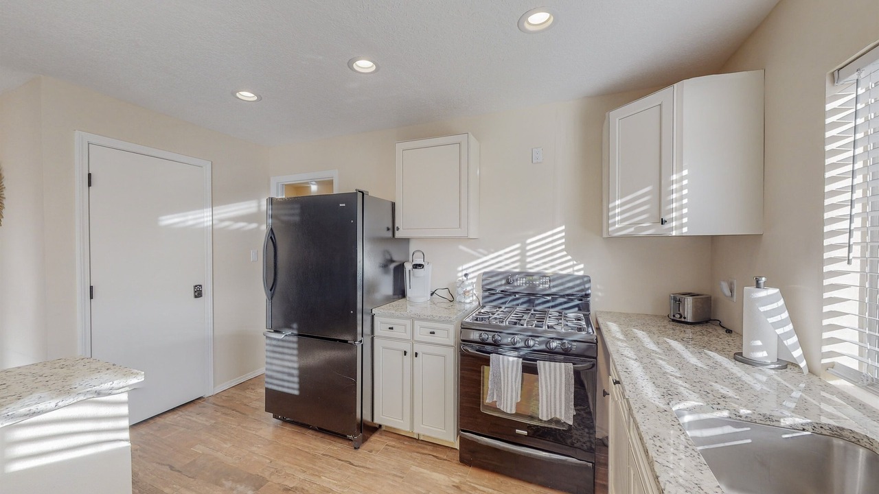 Photo of Kitchen in Northeast Heights