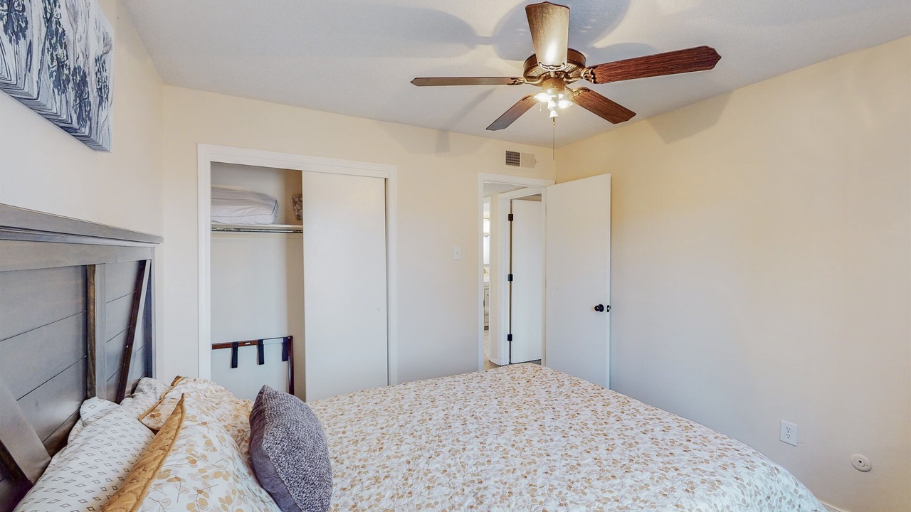 Photo of Bedroom in Northeast Heights