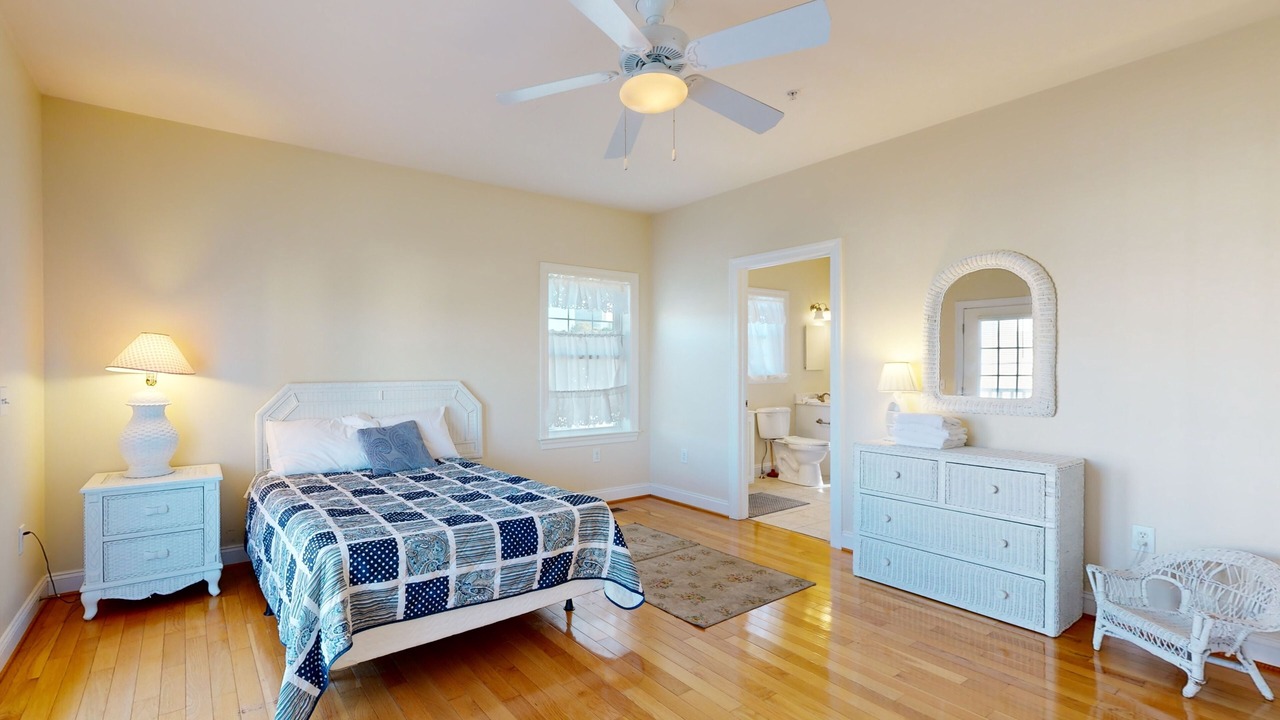 Photo of Bedroom in Little Salisbury
