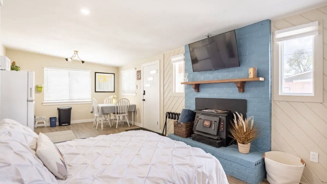 Photo of Bedroom in Villa Park