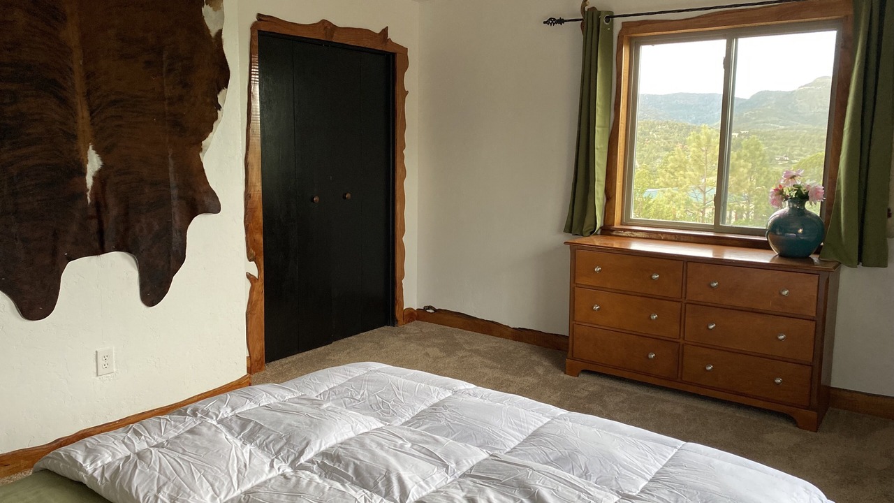 Photo of Bedroom in Timberon