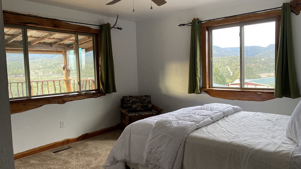 Photo of Bedroom in Timberon