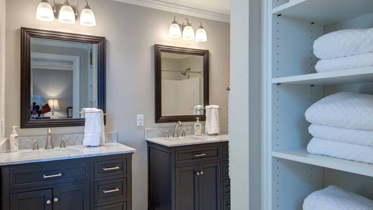 Photo of Bathroom in Sennett