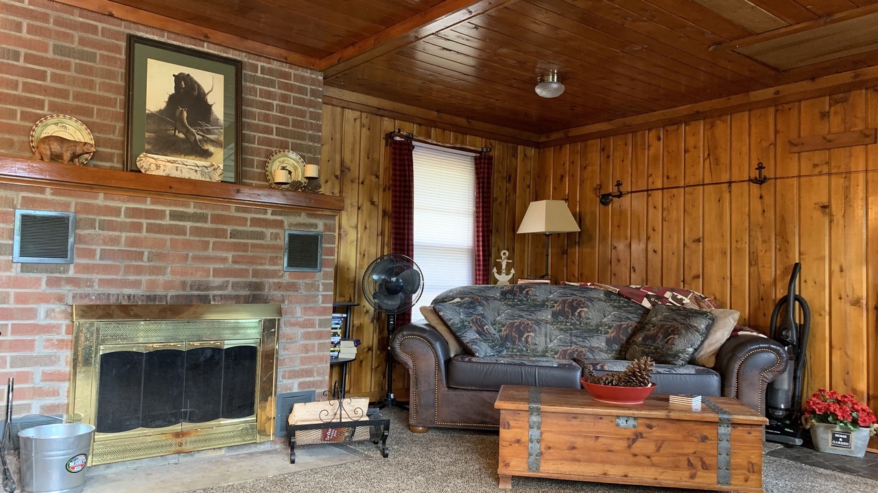 Photo of Livingroom in Wetmore