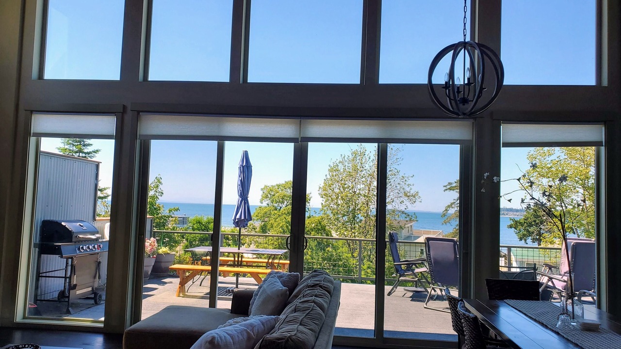Photo of Livingroom in Birch Bay