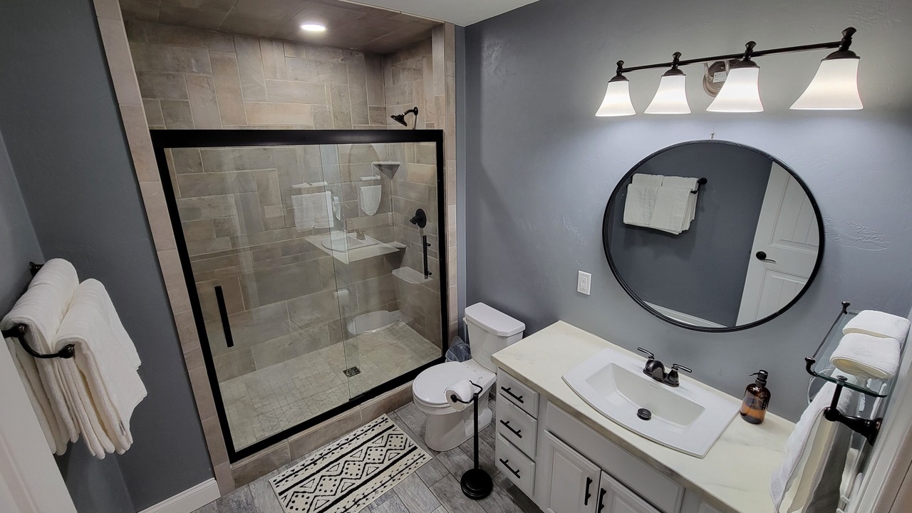 Photo of Bathroom in Crandon